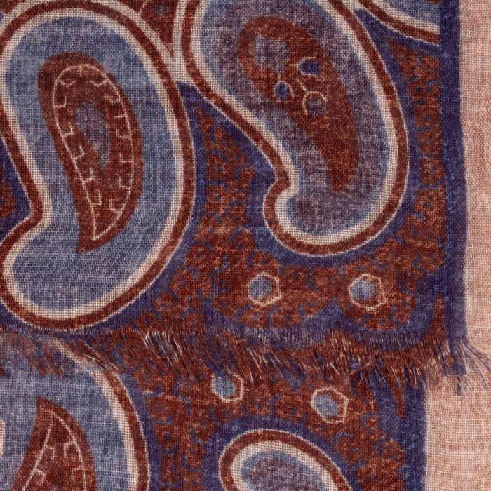 Écharpe brune à motif paisley